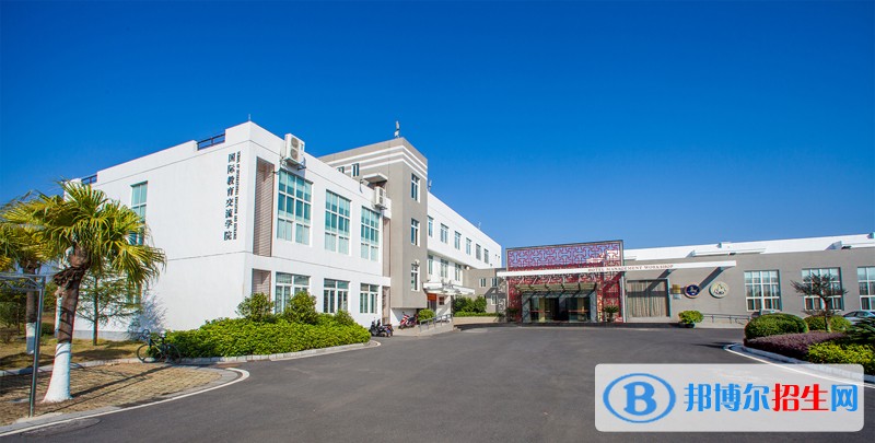 廣西中專鐵路學(xué)校怎么考大專