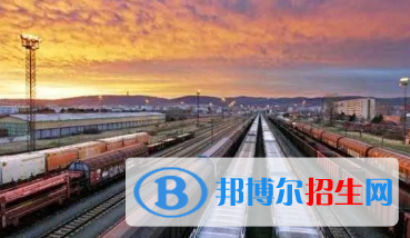 四川男生讀鐵路學校