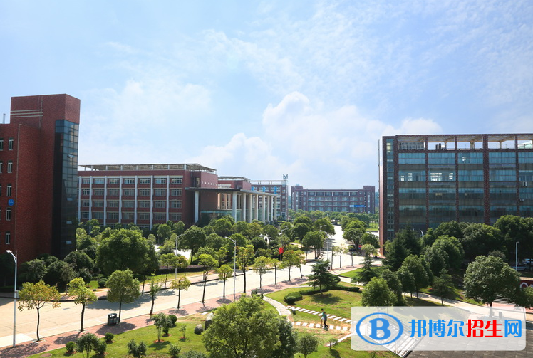 江西2020年鐵路學(xué)校干什么的