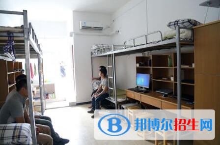 重慶工業(yè)學(xué)校2020年宿舍條件