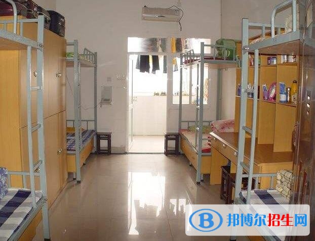 重慶江南職業(yè)學校2020年宿舍條件