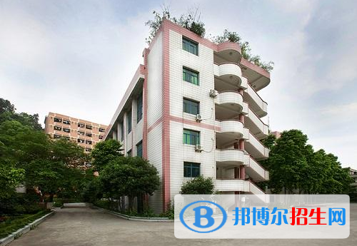 重慶護(hù)士學(xué)校2020年招生辦聯(lián)系電話