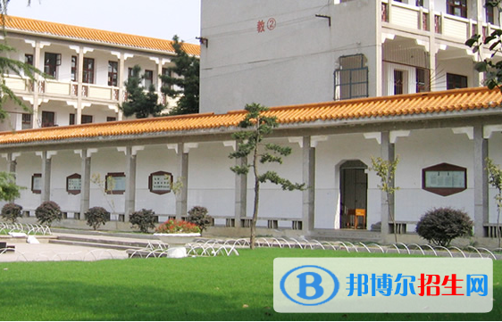 荊州技師學(xué)院3