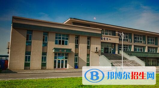 重慶城市建設(shè)技工學校2020年報名條件、招生要求、招生對象