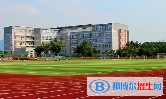 重慶工貿(mào)高級(jí)技工學(xué)校2020年報(bào)名條件、招生要求、招生對(duì)象