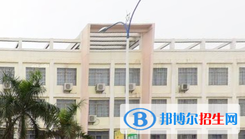合浦中等職業(yè)技術(shù)學校2020年招生辦聯(lián)系電話
