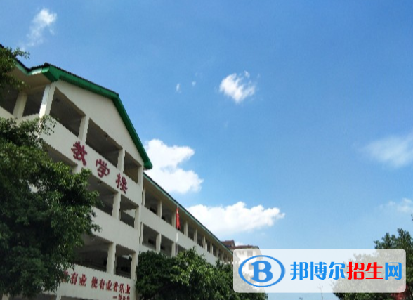 重慶聚英技工學(xué)校怎么樣、好不好