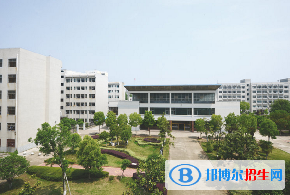 隨州技師學院ss