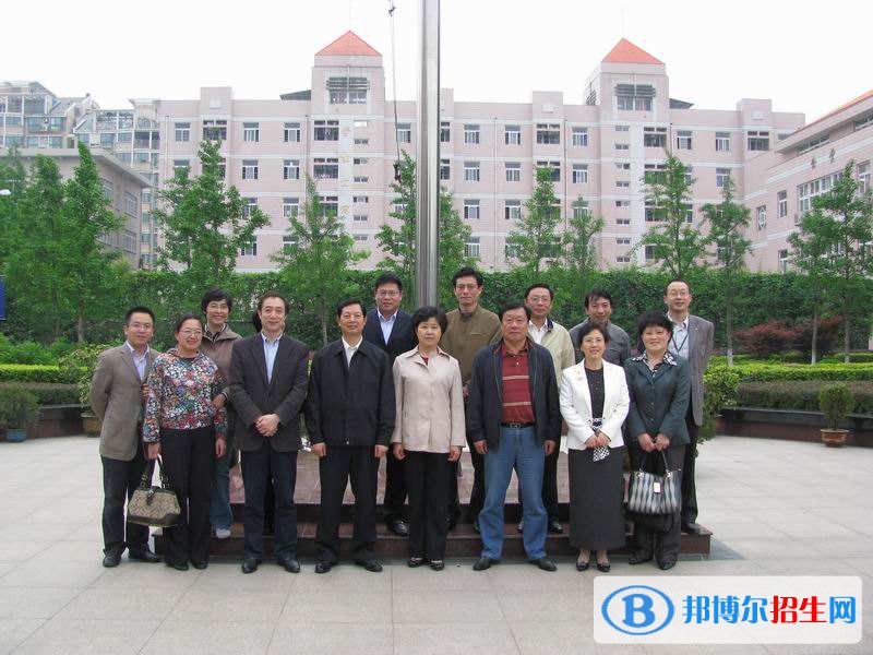 南京莫愁中等專業(yè)學(xué)校2020年報(bào)名條件、招生要求、招生對(duì)象