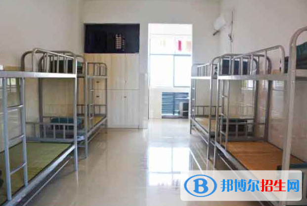 江西華憶電子工業(yè)中等專業(yè)學(xué)校2020年宿舍條件