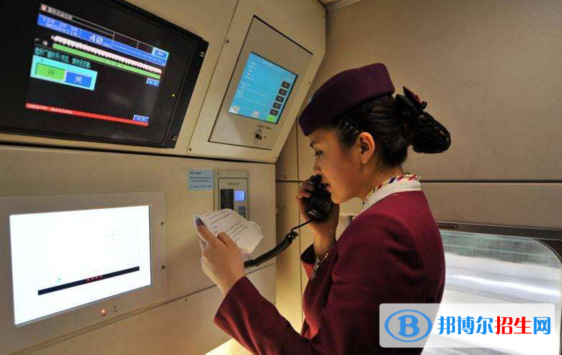 湖北2020年女生學鐵路學校好嗎