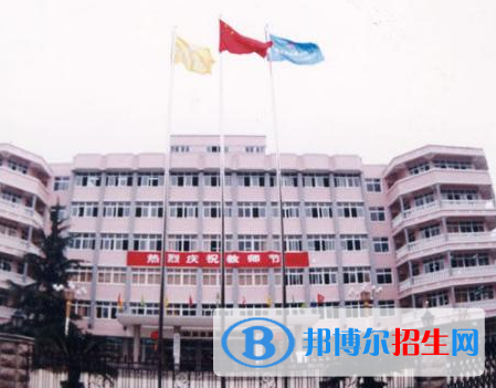 河南2020年男生初中畢業(yè)上鐵路學(xué)校