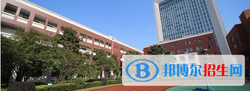 重慶萬州商貿(mào)中等專業(yè)學校地址在哪里