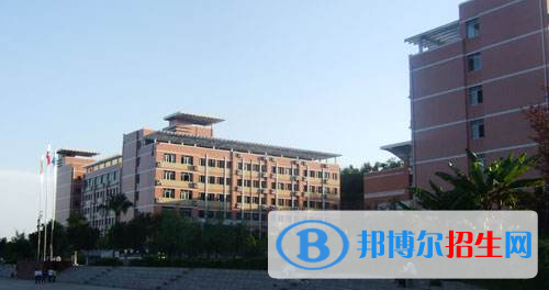 重慶萬(wàn)州商貿(mào)中等專業(yè)學(xué)校網(wǎng)站網(wǎng)址