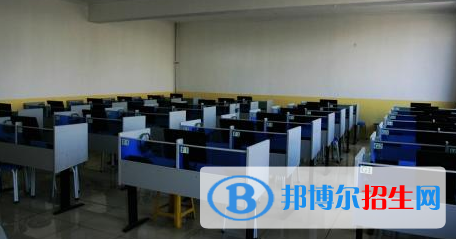 甘肅經(jīng)濟(jì)貿(mào)易學(xué)校2020年學(xué)費(fèi)、收費(fèi)多少
