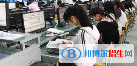甘肅經(jīng)濟貿(mào)易學校網(wǎng)站網(wǎng)址 