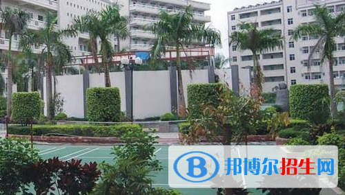 重慶東亞技工學(xué)校2020年招生辦聯(lián)系電話