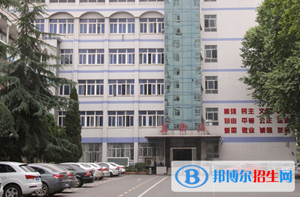 武漢石牌嶺高級職業(yè)中學(xué)8