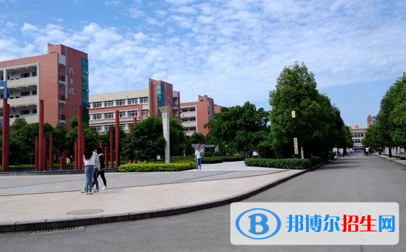 重慶南川隆化職業(yè)中學(xué)校網(wǎng)站網(wǎng)址