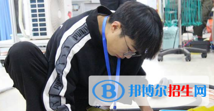 白銀西北信息工程學(xué)校2020年學(xué)費(fèi)、收費(fèi)多少