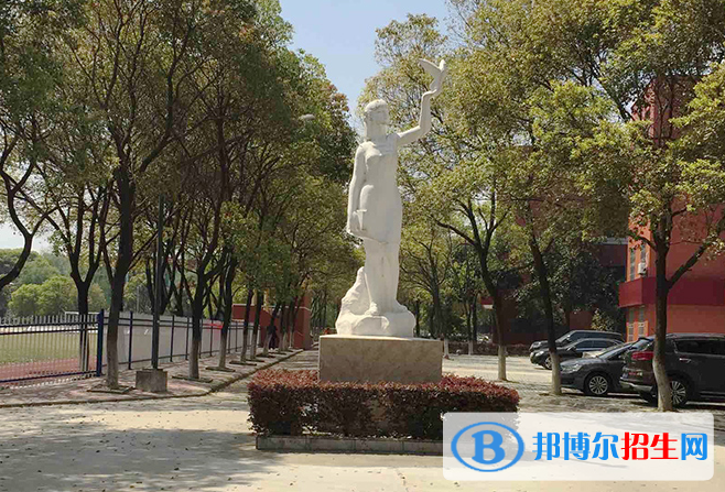 南昌保險(xiǎn)學(xué)校2020年報(bào)名條件、招生要求、招生對(duì)象