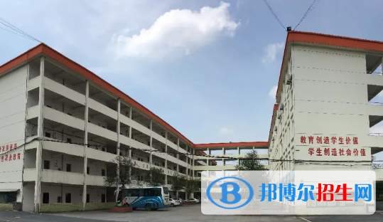 萍鄉(xiāng)交通職業(yè)學(xué)校怎么樣、好不好