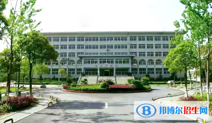 武漢技師學(xué)院2020年報名條件、招生要求、招生對象
