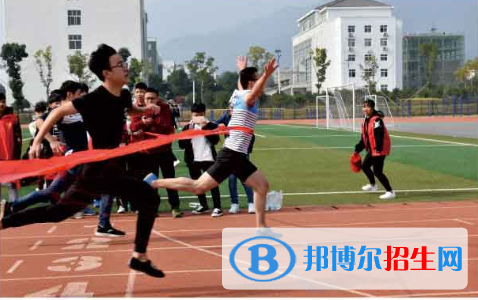 井岡山旅游中等專業(yè)學校網(wǎng)站網(wǎng)址