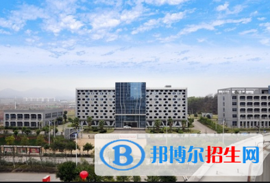 江西2020年女生學什么鐵路學校好