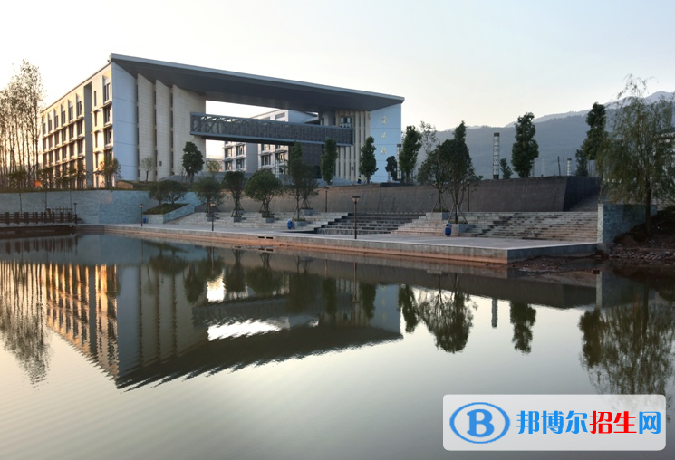 重慶農(nóng)業(yè)機(jī)械化學(xué)校怎么樣、好不好