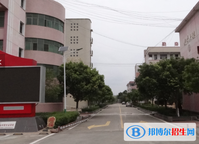 興國(guó)中等專業(yè)學(xué)校2020年報(bào)名條件、招生要求、招生對(duì)象