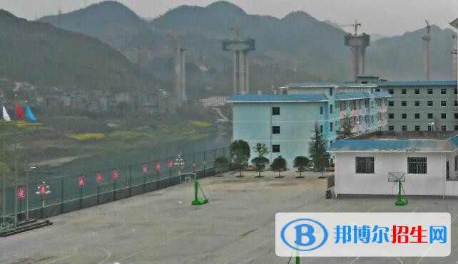 沿河土家族自治中等職業(yè)學校2020年報名條件、招生要求、招生對象