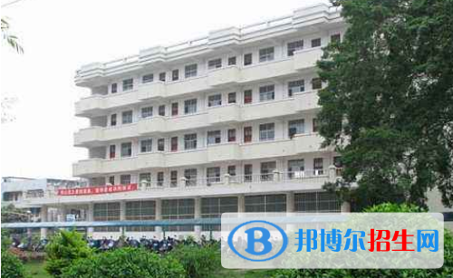 靈山職業(yè)技術(shù)學(xué)校網(wǎng)站網(wǎng)址