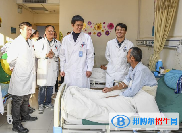 重慶2022年去讀衛(wèi)校學(xué)什么對以后好一點