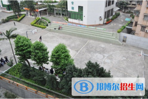 廣東2020年女生讀汽修學校