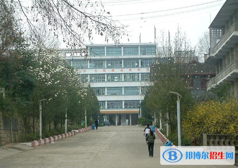 學(xué)校16