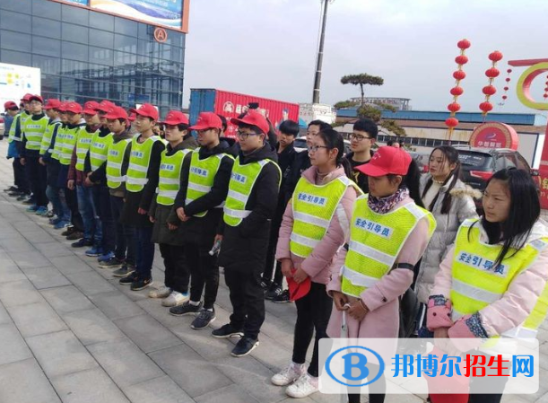 安義職業(yè)技術學校網站網址
