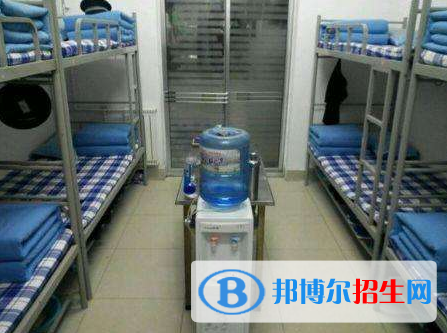 重慶華陽技工學(xué)校2020年宿舍條件
