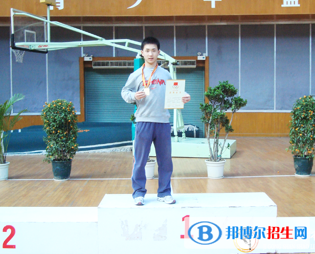 河南信陽(yáng)雞公山少林武術(shù)學(xué)校網(wǎng)站網(wǎng)址