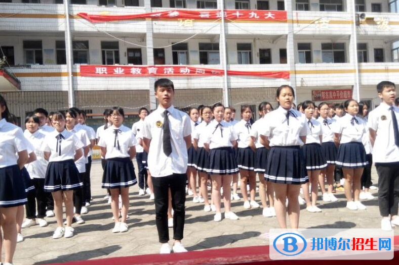 湖北鄂州蓮花山學(xué)校2020年招生辦聯(lián)系電話
