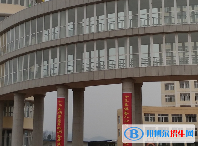 黃石第一技工學(xué)校2020年報名條件、招生要求、招生對象