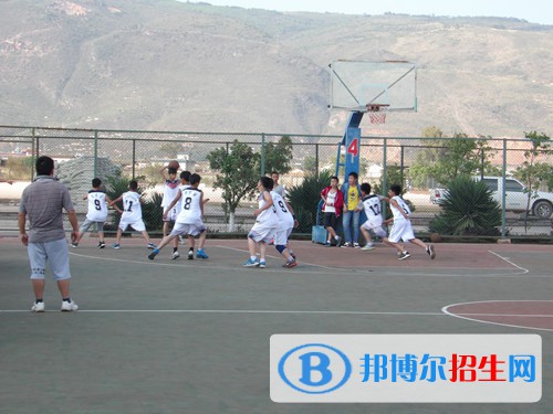 石屏縣職業(yè)高級中學(xué)地址在哪里