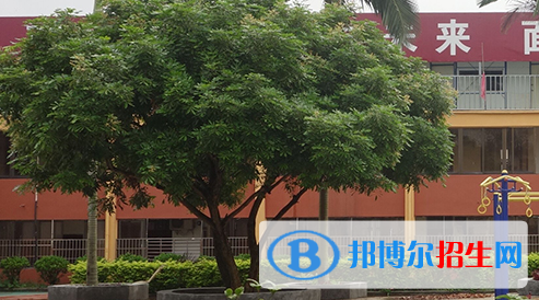 北流現(xiàn)代財經(jīng)職業(yè)技術(shù)學(xué)校怎么樣、好不好