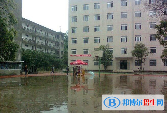 貴陽(yáng)鐵路工程學(xué)校地址在哪里