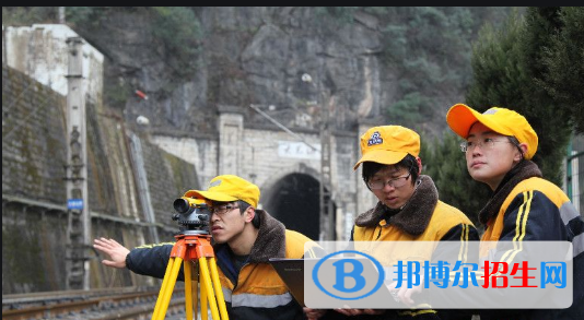 重慶2022年鐵路學(xué)校有什么專業(yè)適合男生