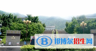 元陽縣民族職業(yè)高級(jí)中學(xué)網(wǎng)站網(wǎng)址