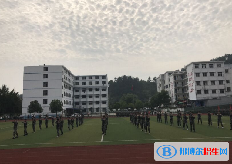 湖北十堰職業(yè)技術(shù)集團學校5