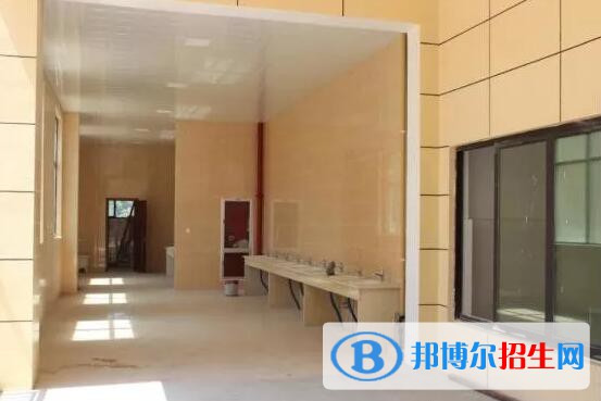 樂清柳市職業(yè)技術(shù)學(xué)校2020年宿舍條件