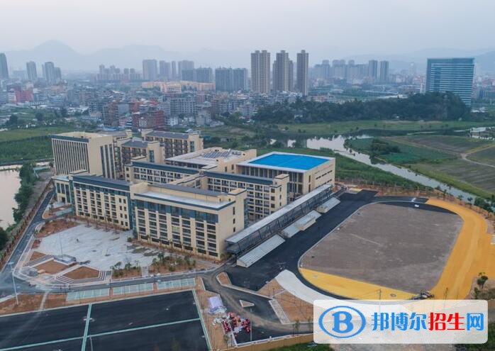 樂(lè)清柳市職業(yè)技術(shù)學(xué)校網(wǎng)址網(wǎng)站