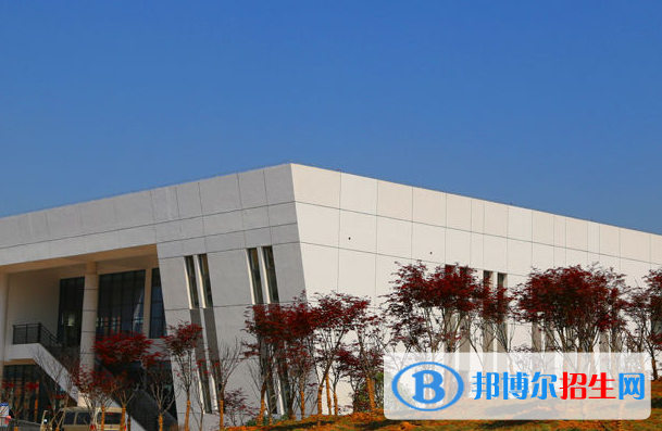 湖北三峽技師學院地址在哪里